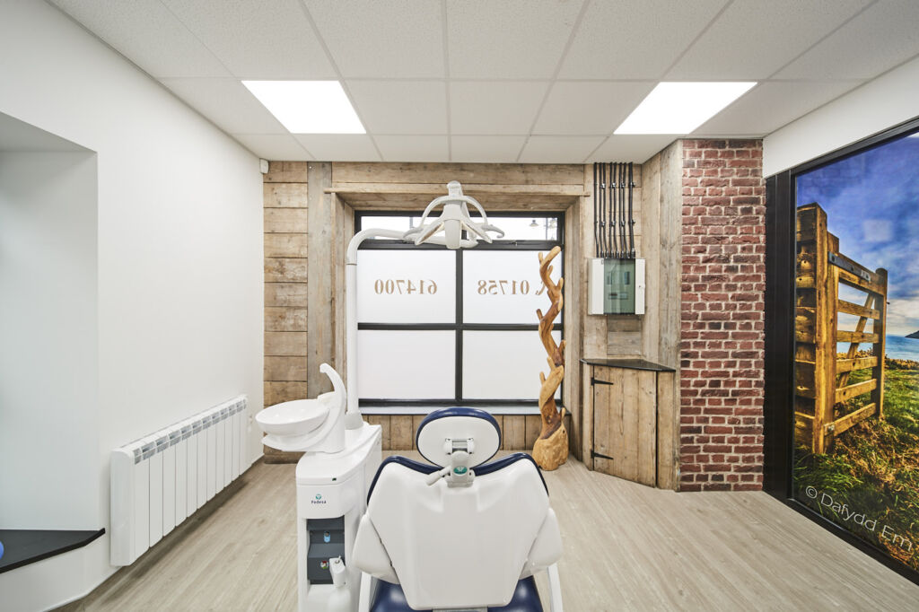 cosmetic dentist north wales